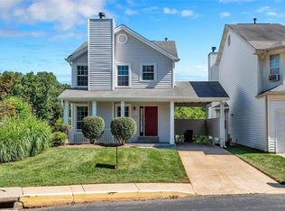 1452 Whispering Creek Dr, Ballwin, MO