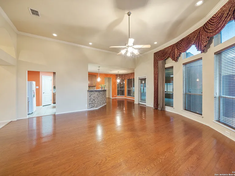 8463 Magdalena Run — Photo 5