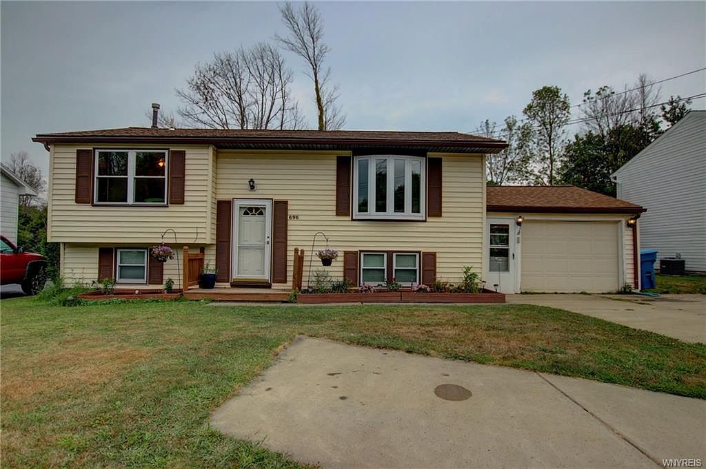696 Beach Rd, Angola, NY 14006 Zillow