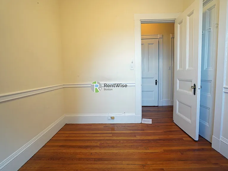 504 Beacon St #36 — Photo 6