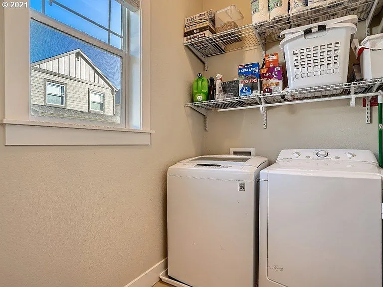 28142 SW Iceland Ave — Photo 18