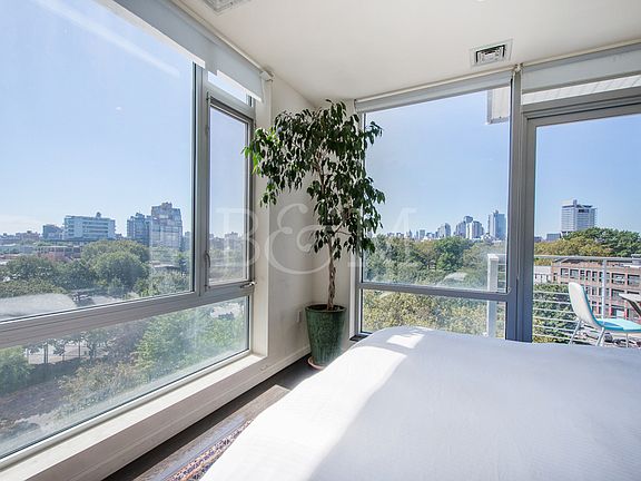 4th image of 525 Manhattan Ave #5