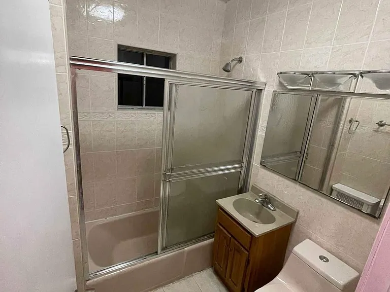 98 Canarsie Rd #1 — Photo 4