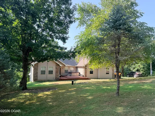 17675 Hazelcrest Ln, Neosho, MO 64850