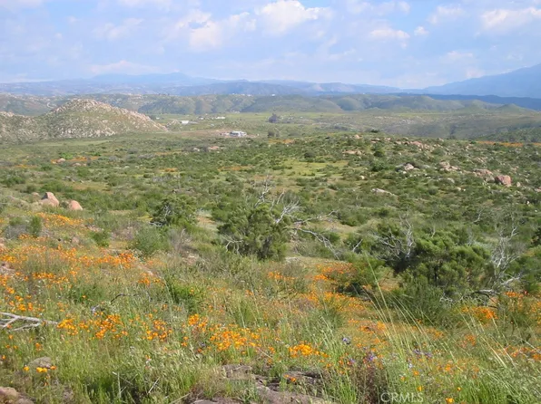 40811 Dunedin Ct #2, Hemet, CA 92544