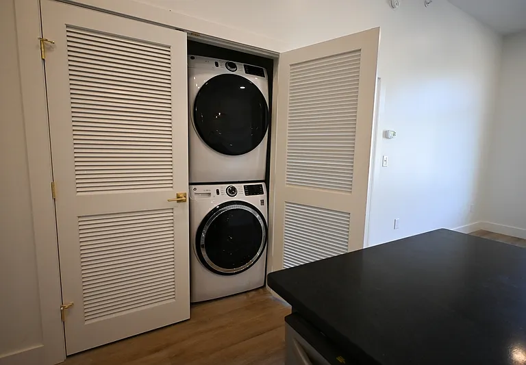 2307 Bedford Ave #5 — Photo 6