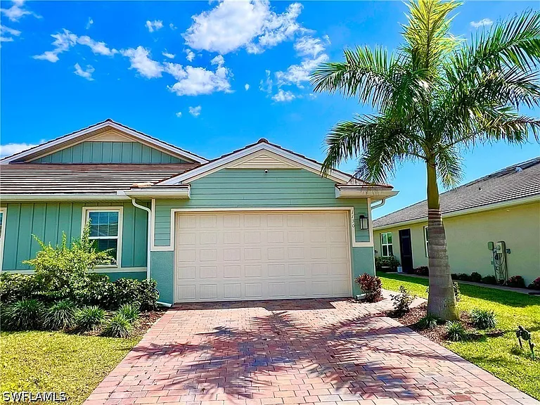 1130 Rolling Brook Ln — Photo 5