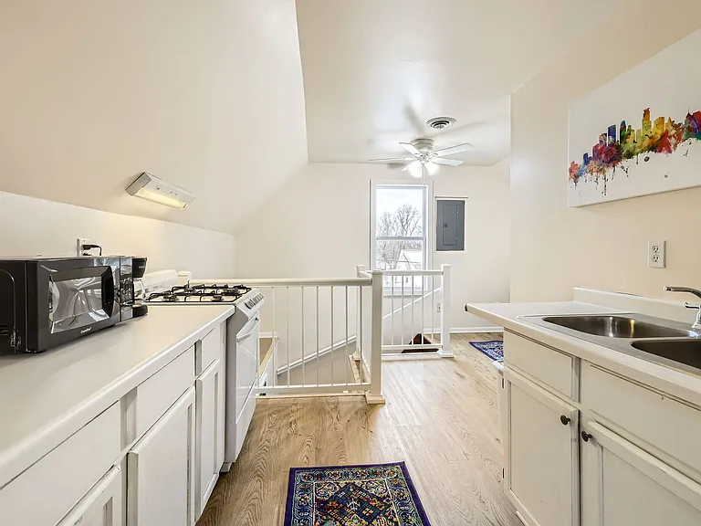 1622 Jefferson St NE #3 — Photo 8