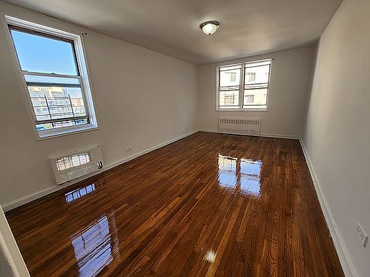 5th image of 5115 Van Kleeck St APT 5B