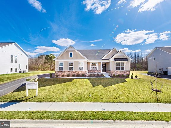 2nd image of 850 Brookfield Dr