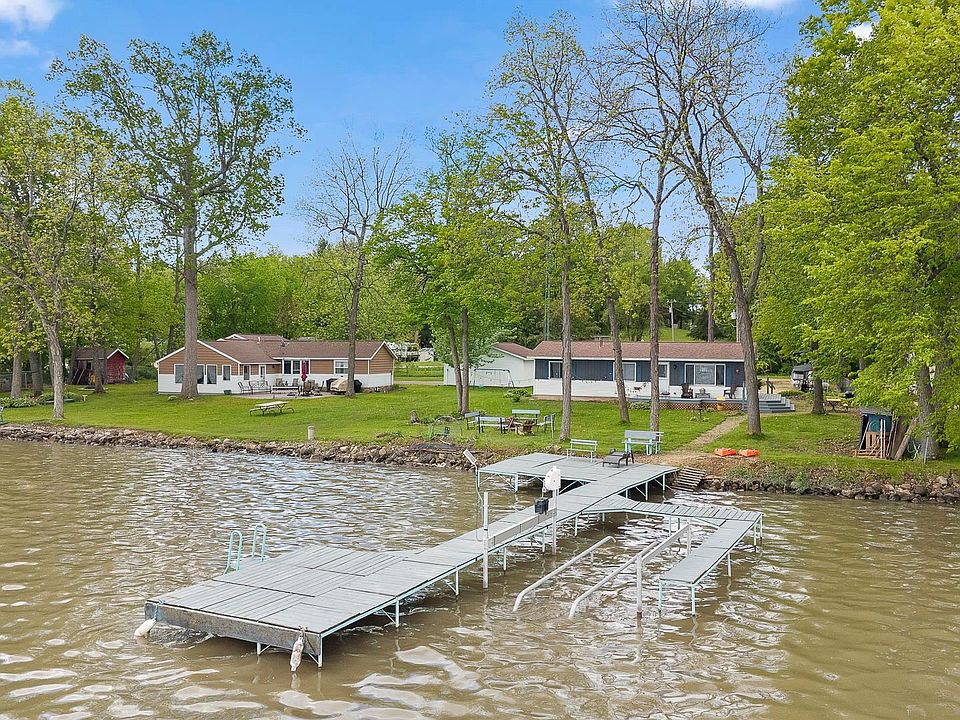 1st image of 150 Grouse Ct
