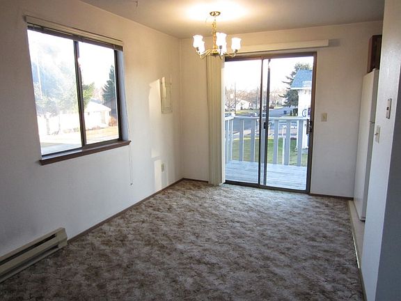 5th image of 241 NE Birch Ave APT H