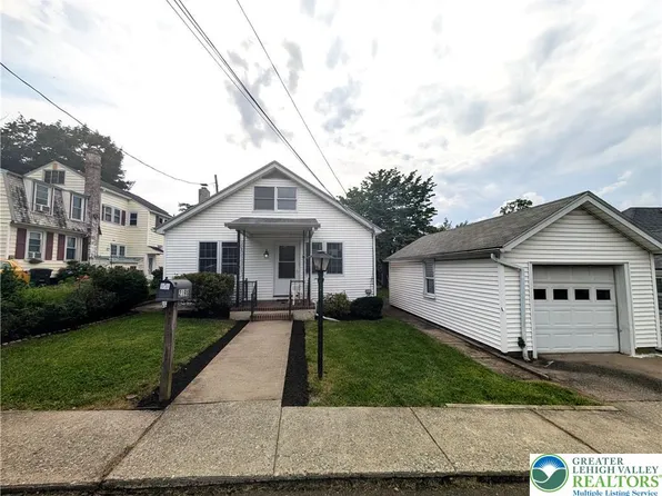 2198 Focht Ave, Bethlehem, PA 18015