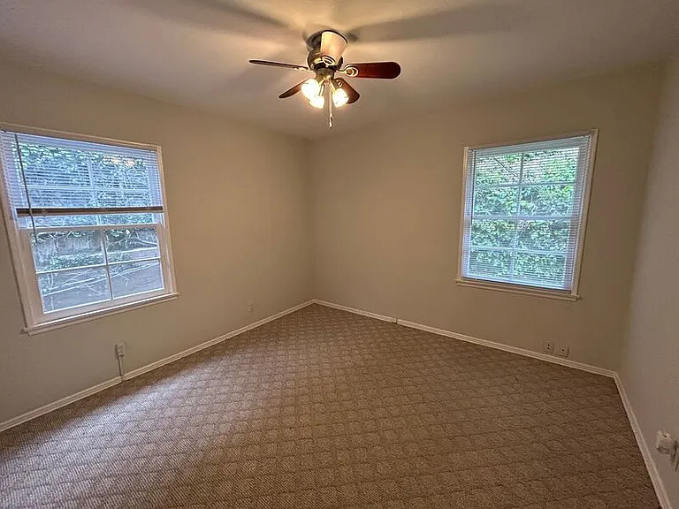 5128 Crown Ave — Photo 8