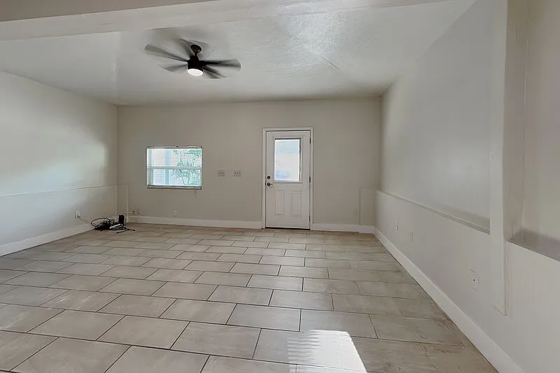 2 bed, 2.0 bath, 1460 sqft, $2,699 — Photo 4