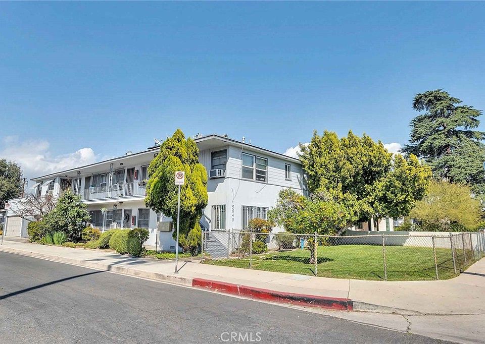 1st image of 5640 Bakman Ave