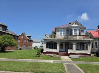 310 E Prospect St, Covington, VA 24426