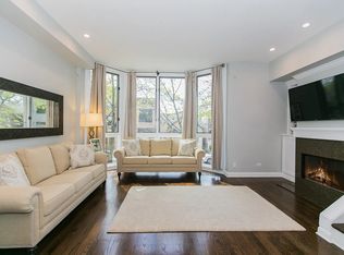 2005 N Hoyne Ave, Chicago, IL 60647