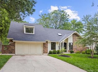 11450 Craig St, Overland Park, KS 66210