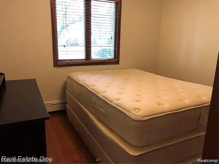 1610 South Blvd — Photo 12