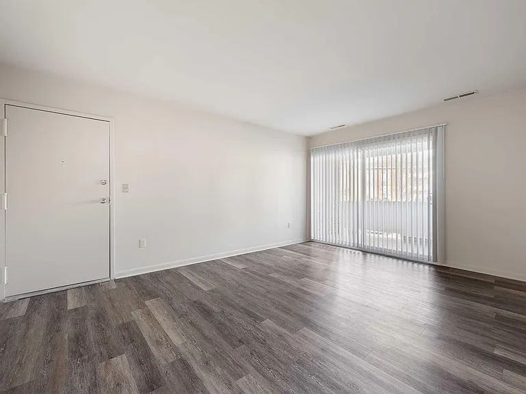 Windsor Hills Apartments — Photo 73