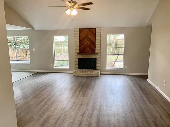 2nd image of 2613 Carson Dr