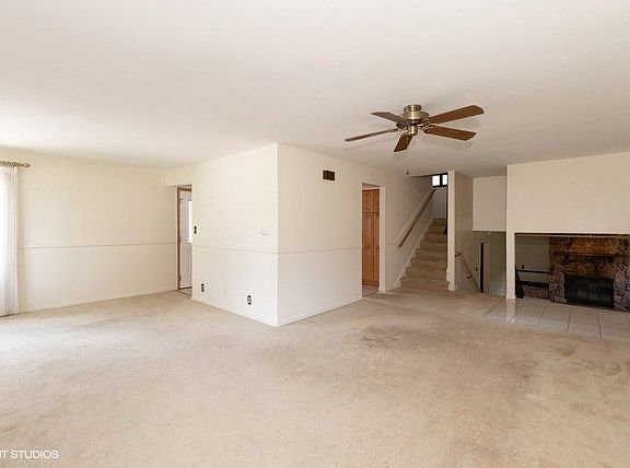 2nd image of 16825 Oconto Ave