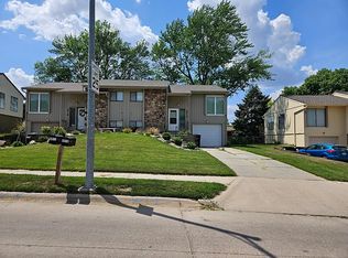 4916 S 8th St, Omaha, NE 68108
