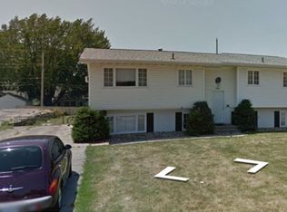 2752 A Ave NE APT 2, Cedar Rapids, IA 52402