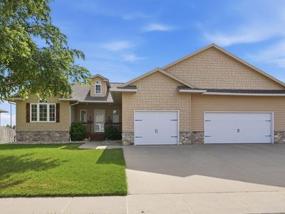 3804 S Harmony Dr, Sioux Falls, SD, 57110