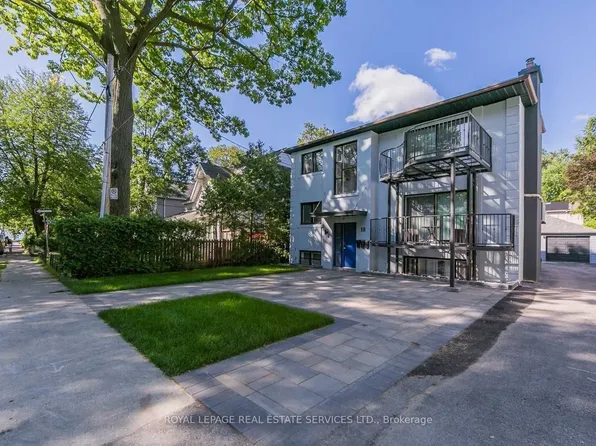 18 Long Branch Ave Floor 2, Toronto, ON M8W 3H6