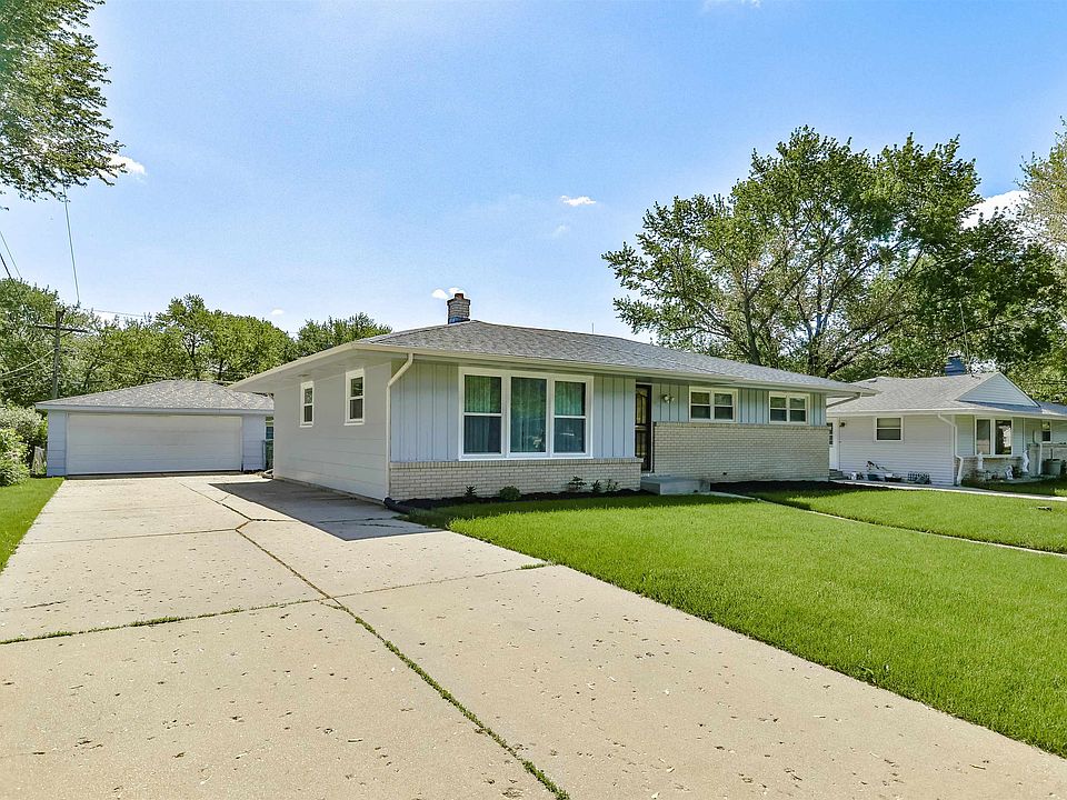 1010 Fieldcrest Dr, Rockford, IL 61108 Zillow