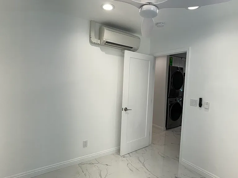 1521 W Cerritos Ave #C — Photo 10
