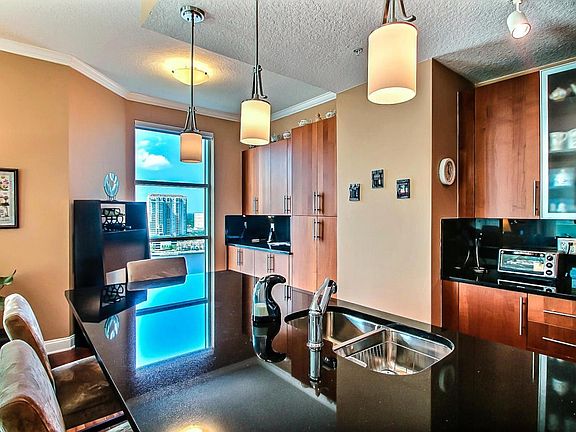 3rd image of 1431 Riverplace Blvd APT 1605