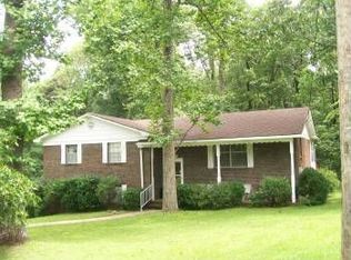 1841 Maplecrest Ln, Fultondale, AL 35068