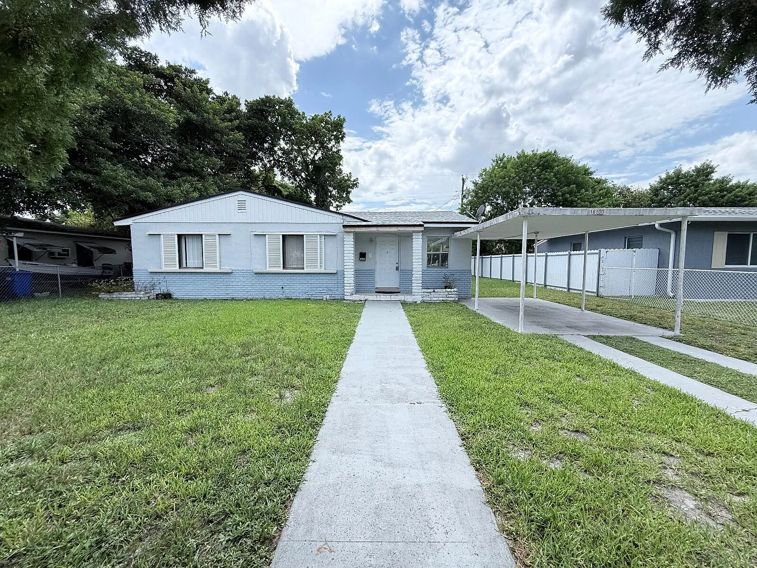 4 bed, 2.0 bath, 1560 sqft, $3,390 — Photo 2
