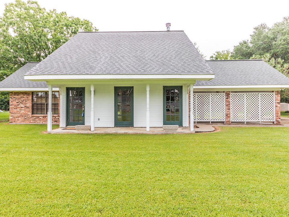 1st image of 108 Bayou Bend Cir
