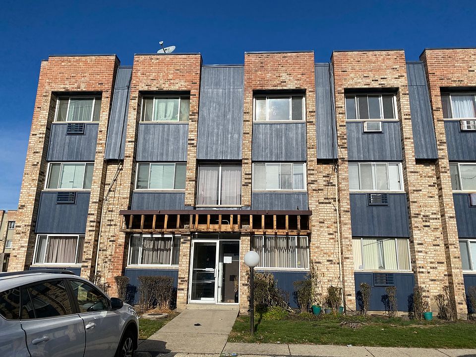 1st image of 8641 W Foster Ave APT 3E