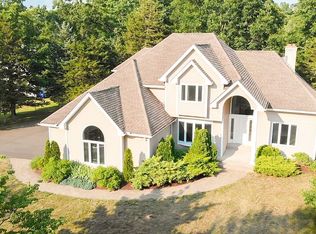 15 Courtney Ln, Portland, CT 06480
