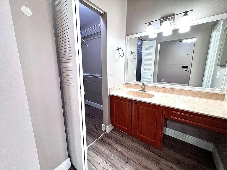 2246 Discovery Cir — Photo 25
