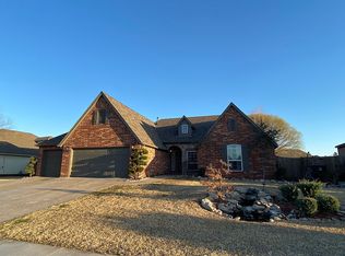 1601 W Austin St, Broken Arrow, OK 74011
