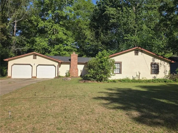 1045 Millard Rd, Stone Mountain, GA 30088