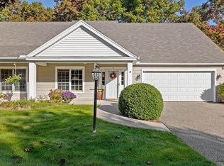 5 Lodge Ln, Wilbraham, MA 01095