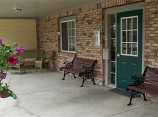 202 N Park Ave APT 10, Elsie, MI