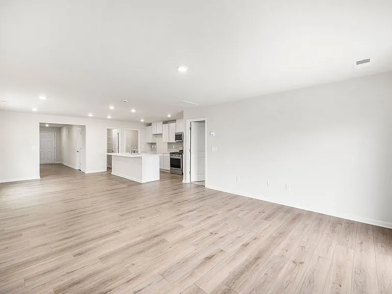 115 Broadtree Cir — Photo 18