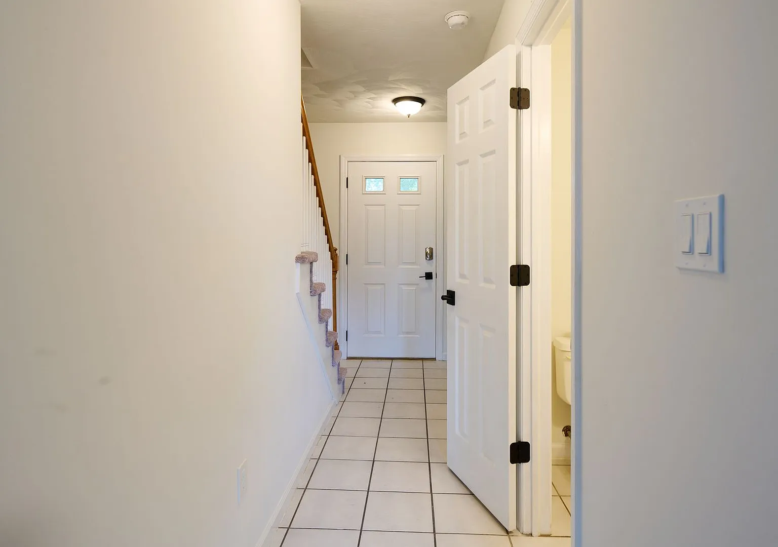 Welcome to 3017 Fairchild Ln — Photo 2
