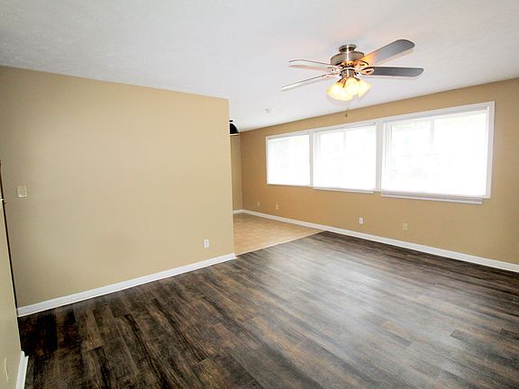 3rd image of 825 S High St #4B-2Ba
