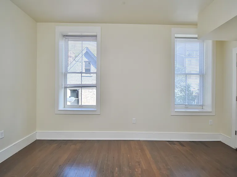 105 Peete St — Photo 36