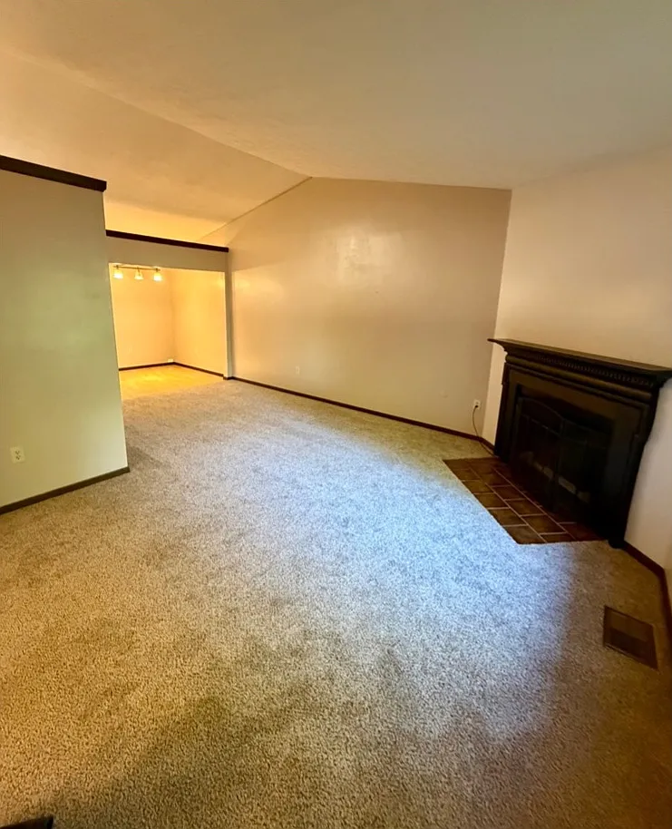 4997 Twin Woods Dr — Photo 3