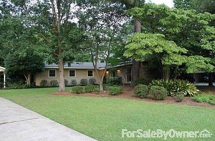 From the street
						:
						Yard re-sod w centipede-2007. Driveway, sidewalk & patio power-washed in Apr.